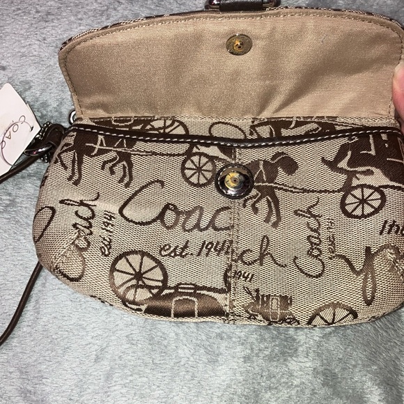 Brand New Coach Handbag! - Picture 5 of 5